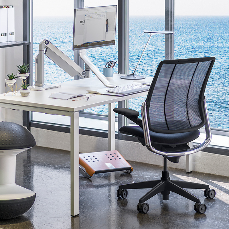 Humanscale and Bureo Present the Smart Ocean Task Chair