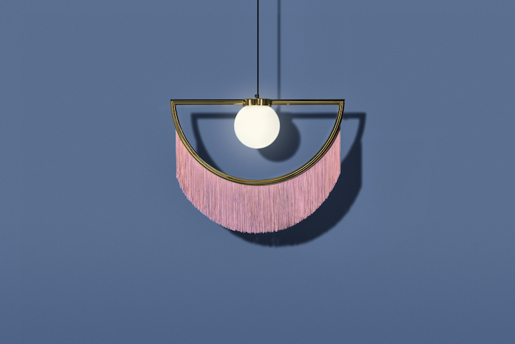 Wink by Masquespacio and Houtique