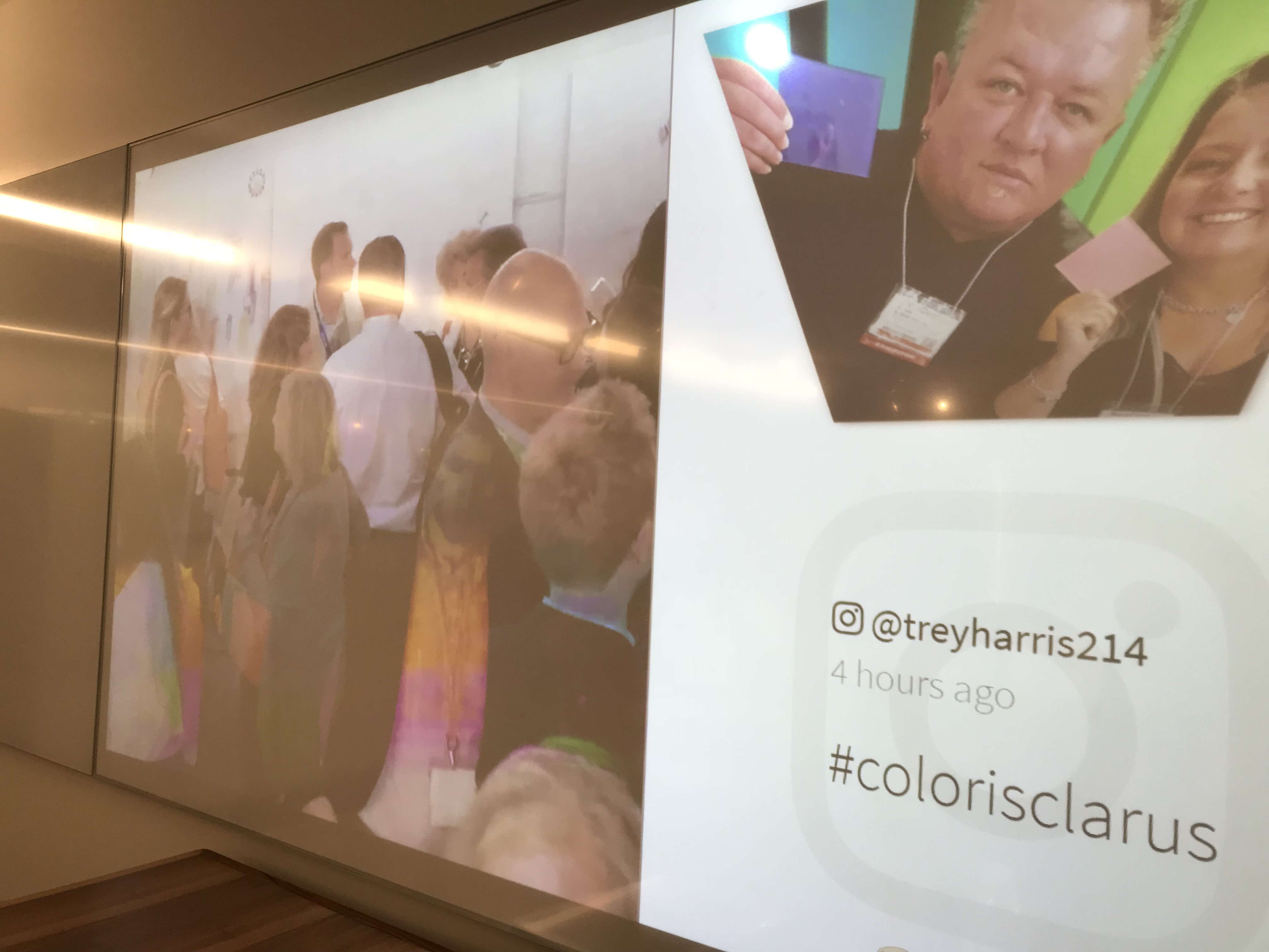 At NeoCon 2018: Glide by Clarus Slides to Gold