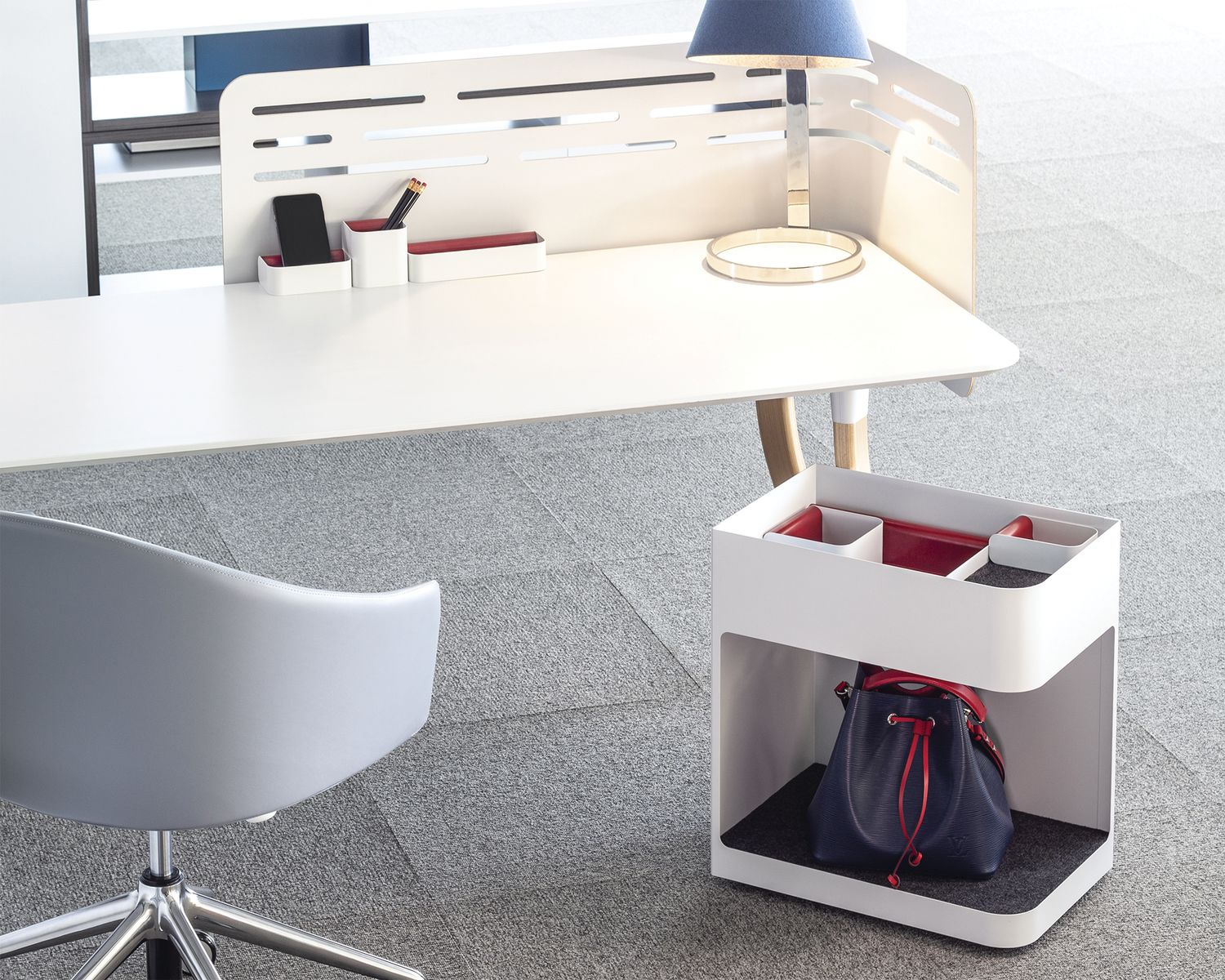 At NeoCon 2018: tn Desktop Accessories & Personal Storage by Teknion