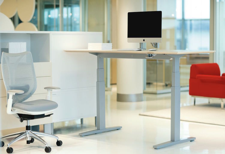 Adjustable Livello Tables by Teknion