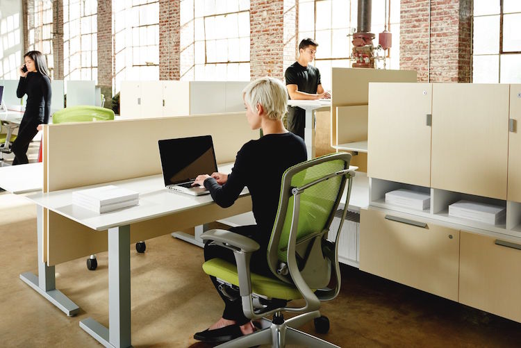Adjustable Livello Tables by Teknion