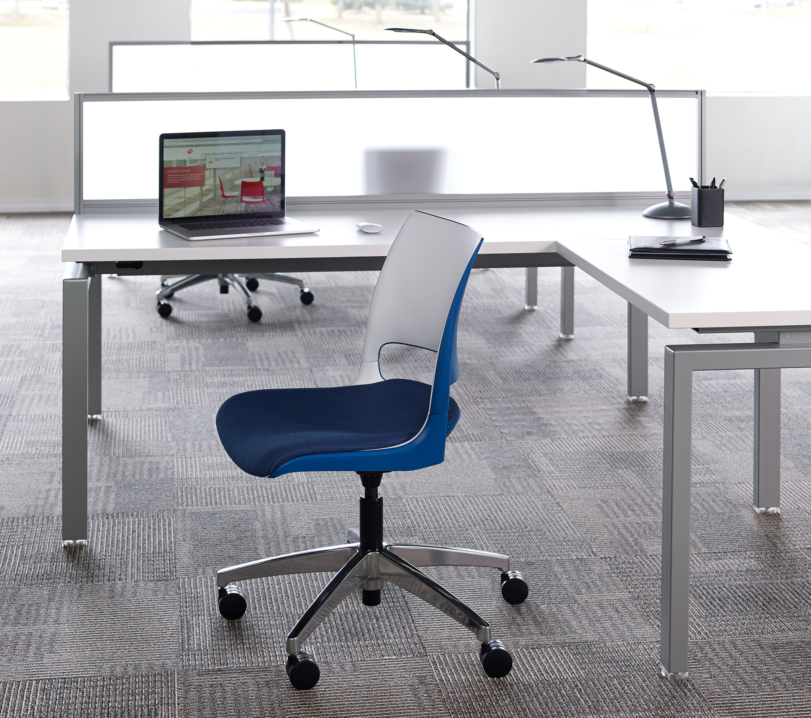Dōni Task Chair by KI