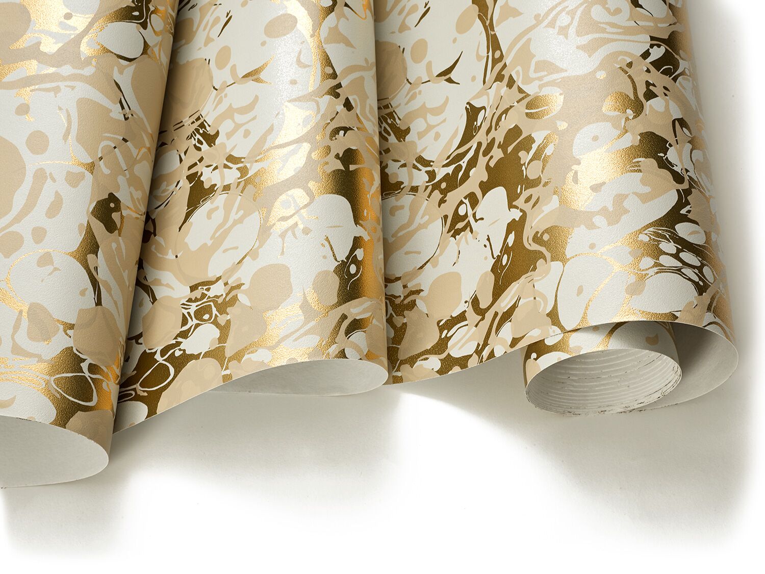 Innnovation Immersion wallcovering sample in gold