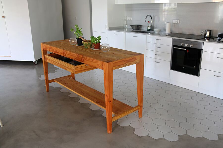 No Throw Doug Kitchen Table in kitchen view of side and front
