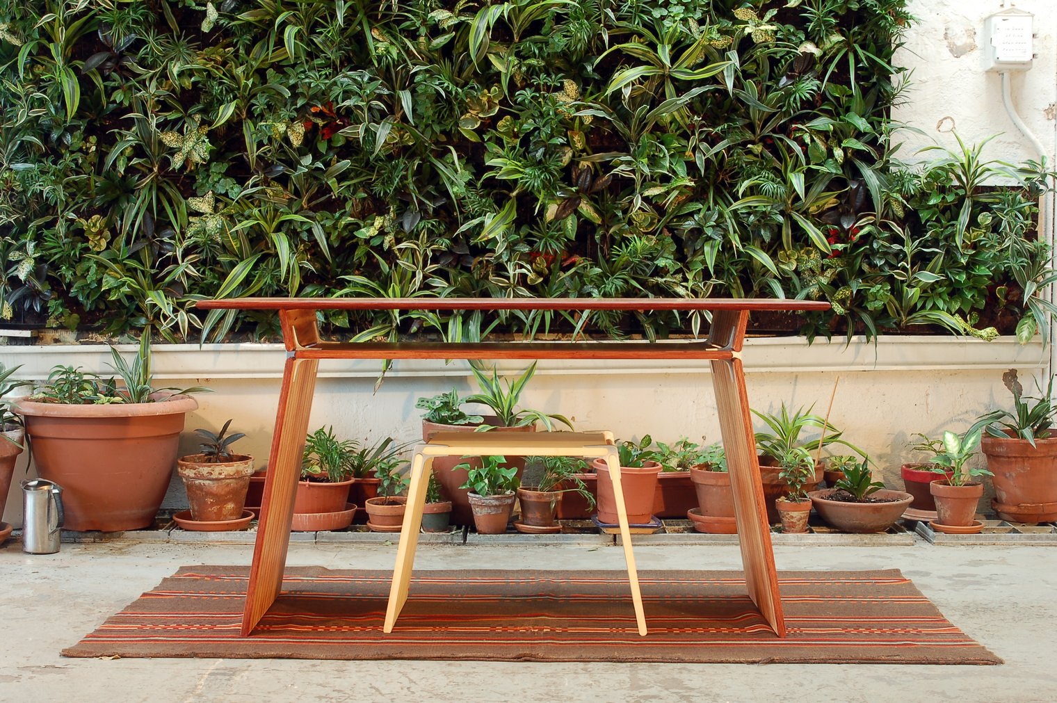 Modos panel-based furniture desk and stool