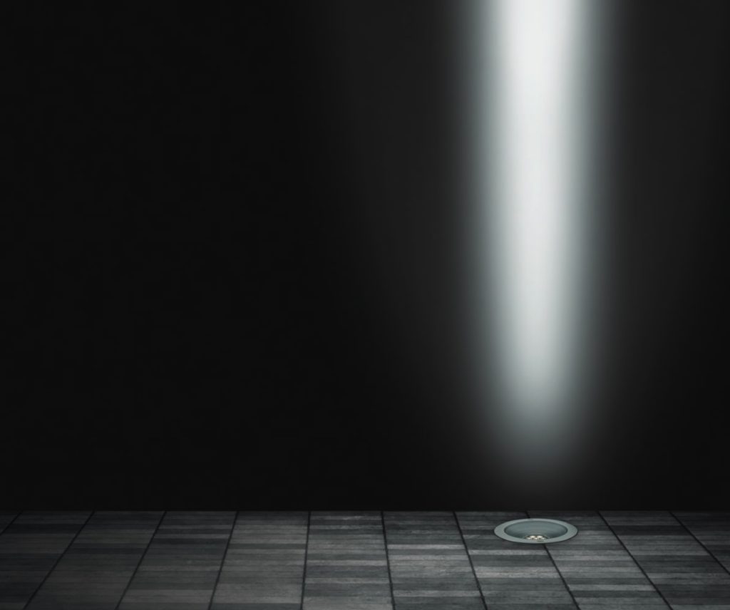 Project your Desires with Lumenbeam Inground