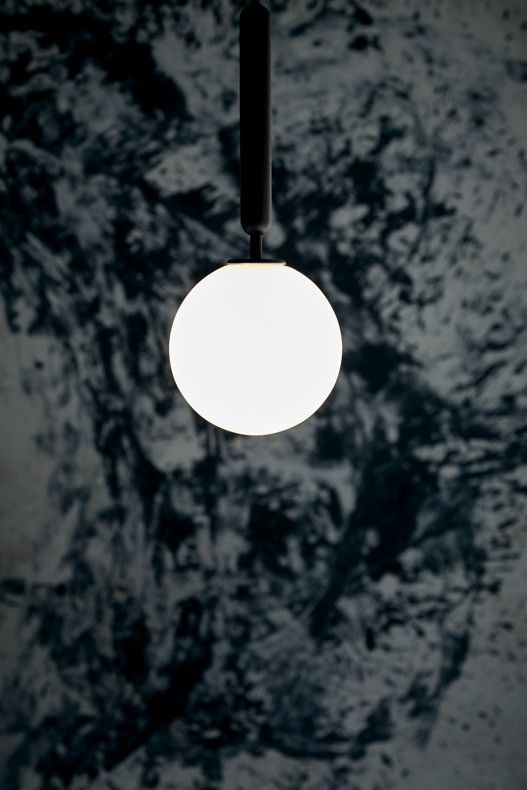 Nuura Miira light single pendant frosted