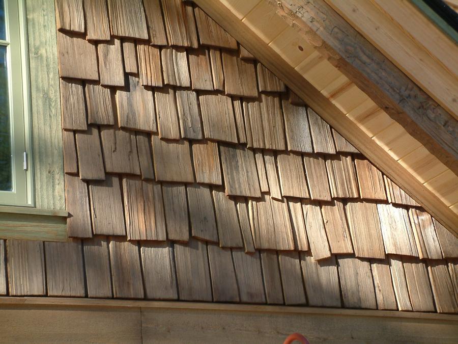 DaVinci's Hand Split Cedar Shake siding on house