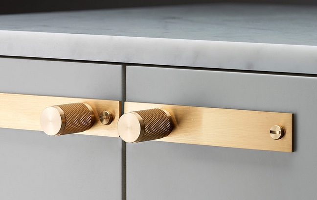 gold hardware knobs inspired by musician amps