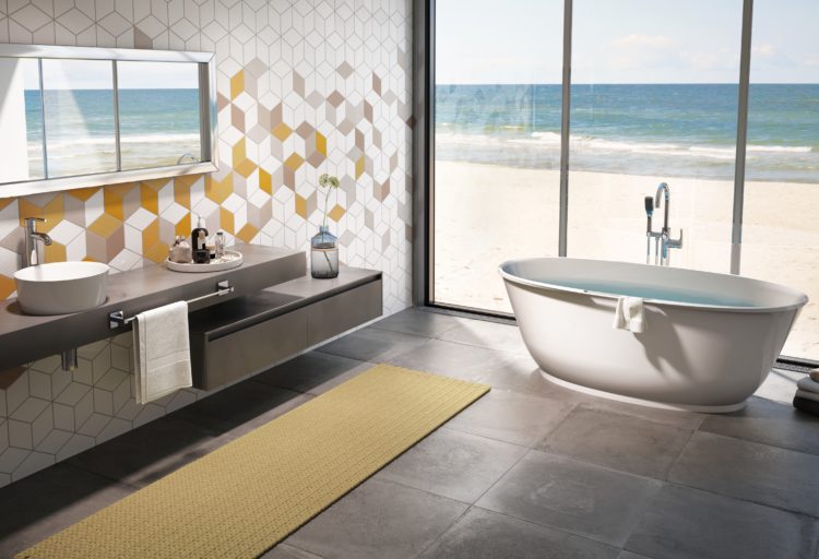 Karina Bathtub in bathroom with ocean view