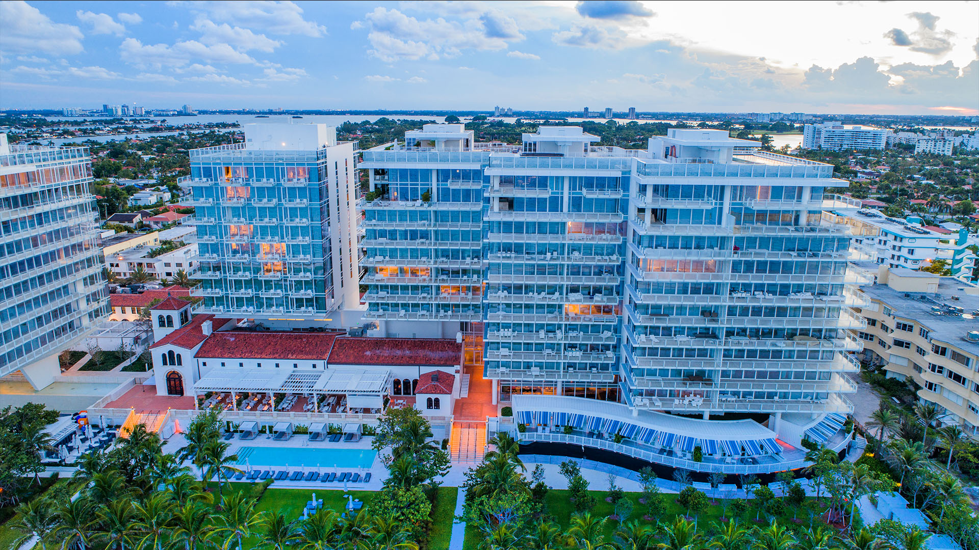 Kobi Karp Architecture Surf Club Four Seasons Hotel