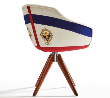 nautical chair with mahogany legs