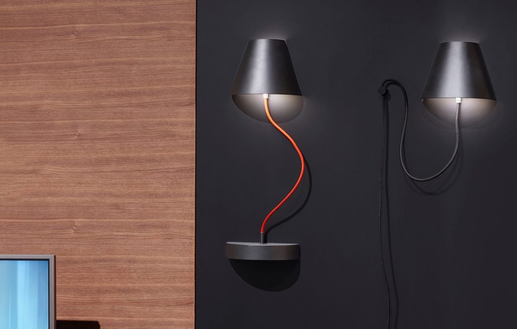 Lithe as Lapilli: Ronda Design Lapilla Magnetic Lamp Lithe as Lapilli: Ronda Design Lapilla Magnetic Lamp