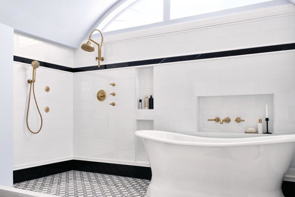 Brizo Invari Bath Collection lever handles with tub and shower