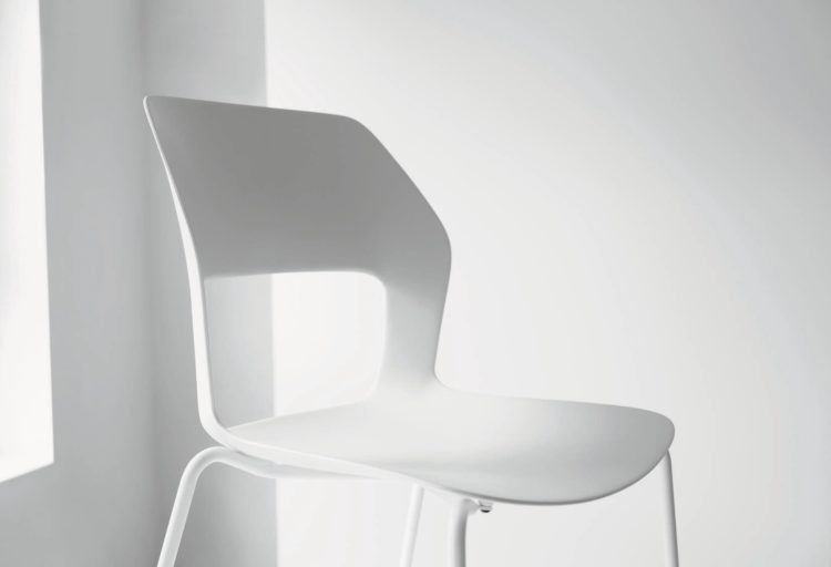 Wilkhahn Occo Side chair white single chair view of upper half