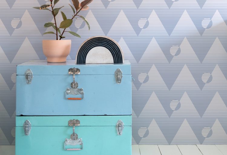 Amy Wilder Eudaimonia textiles Pyramide Wallpaper Blue/Grey