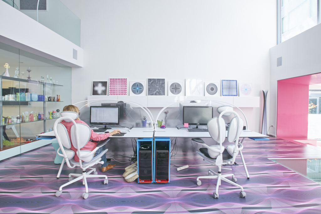  desk and chairs