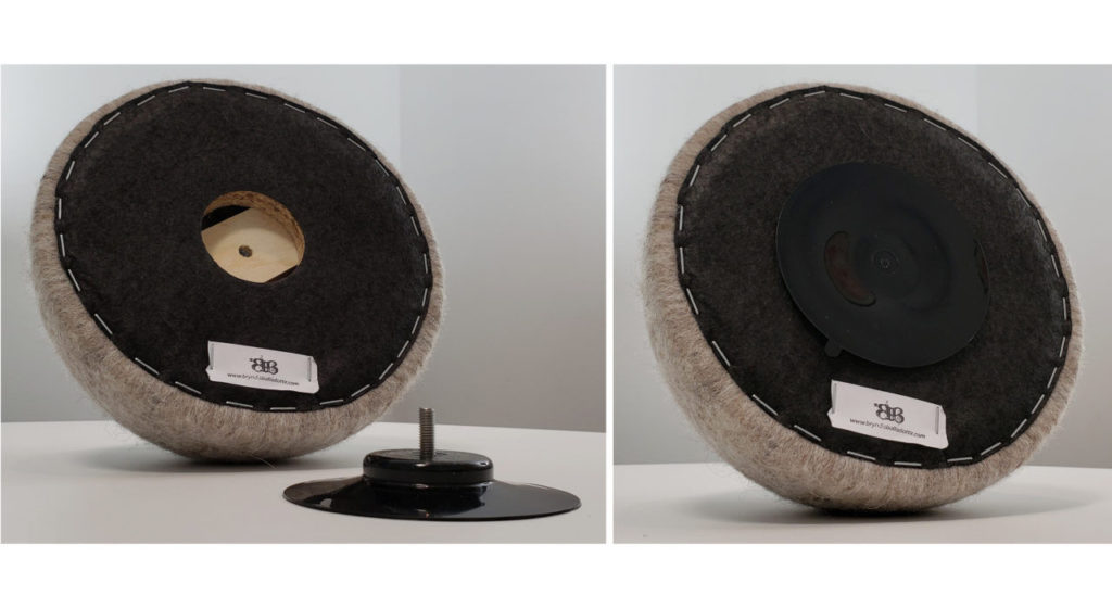 Unika Vaev Kula view of interior of unit and suction cup attachment