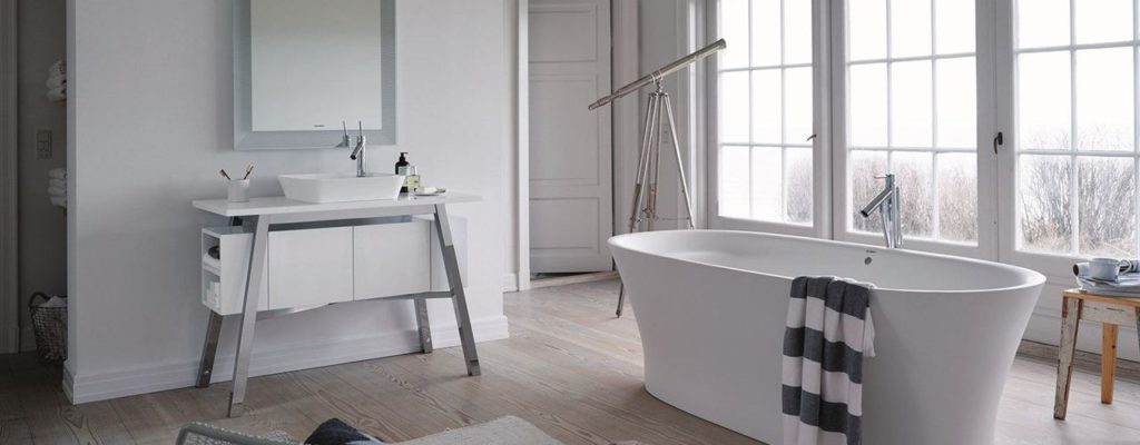 Duravit Cape Cod bathroom vanity and bathtub