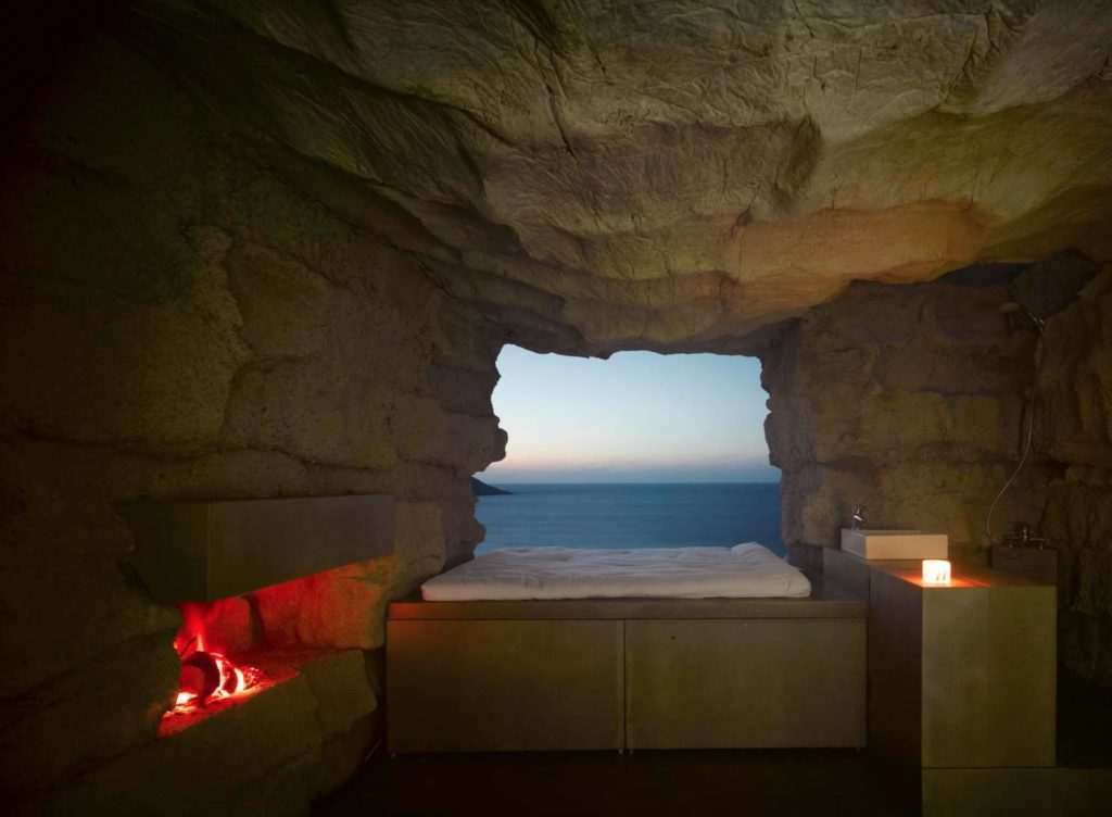 Cave. Mushroom. House. Cave. Mushroom. House.