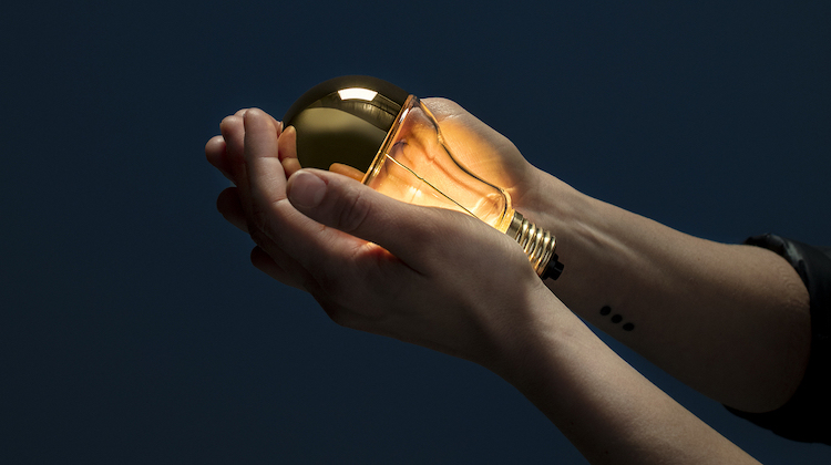 Bright Idea: Trenta Is a Lamp That Resembles a Light Bulb Bright Idea: Trenta Is a Lamp That Resembles a Light Bulb