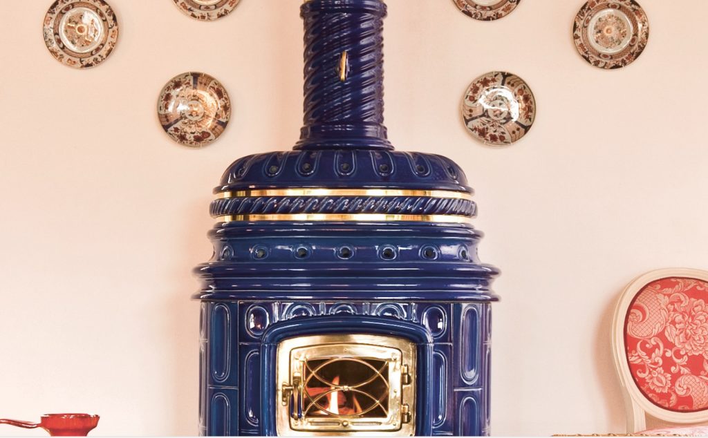Corsara Stove front view True blue
