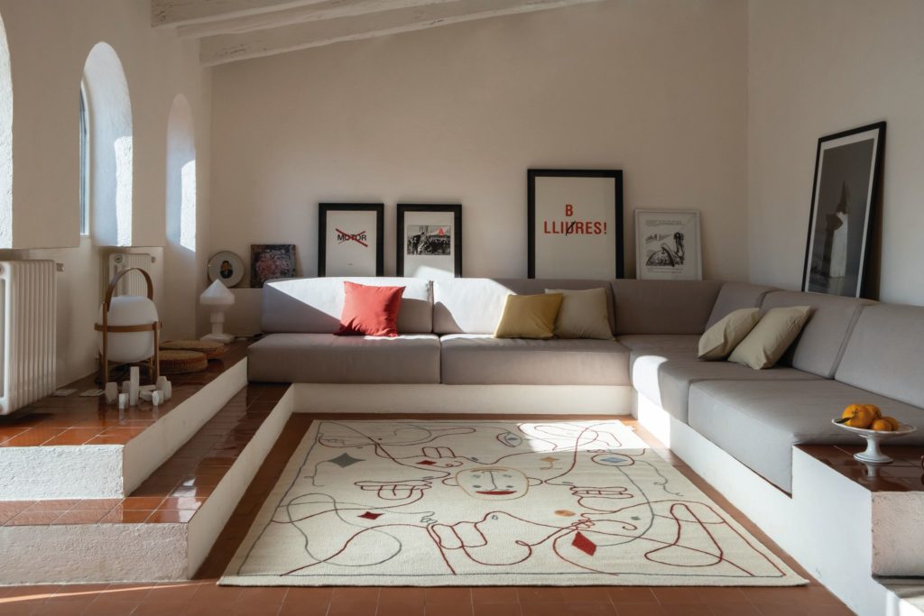 Jaime Hayon’s Silhouette Rug: An Artistic Tour De Force Jaime Hayon’s Silhouette Rug: An Artistic Tour De Force
