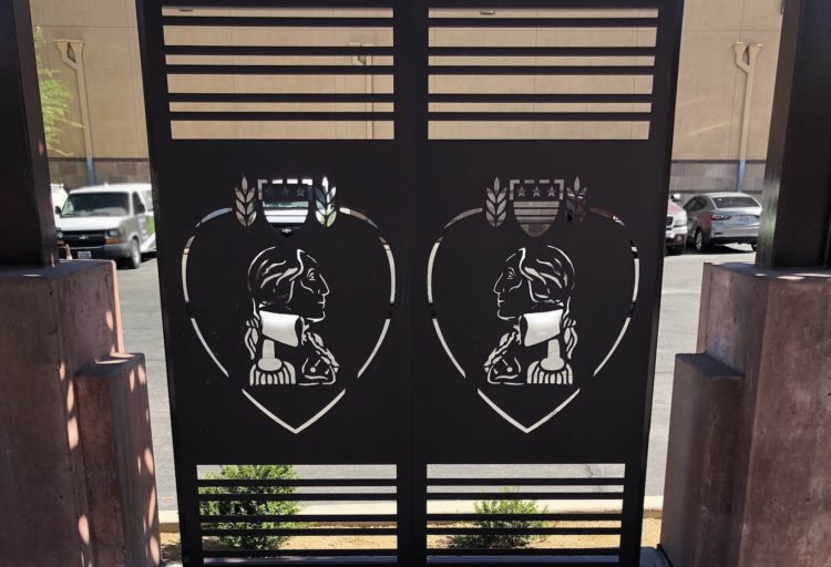 Parasoleil screen with Purple Heart Logo