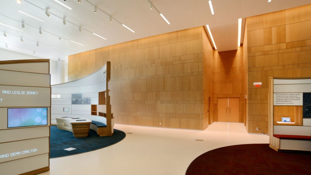 Akouo Acoustics Groove style in office