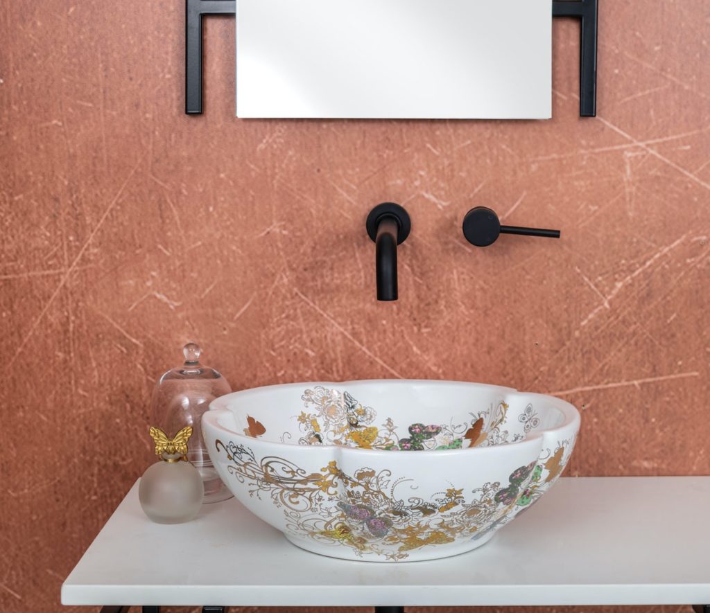 The Contemporary Elegance of the Zeina Washbasin
