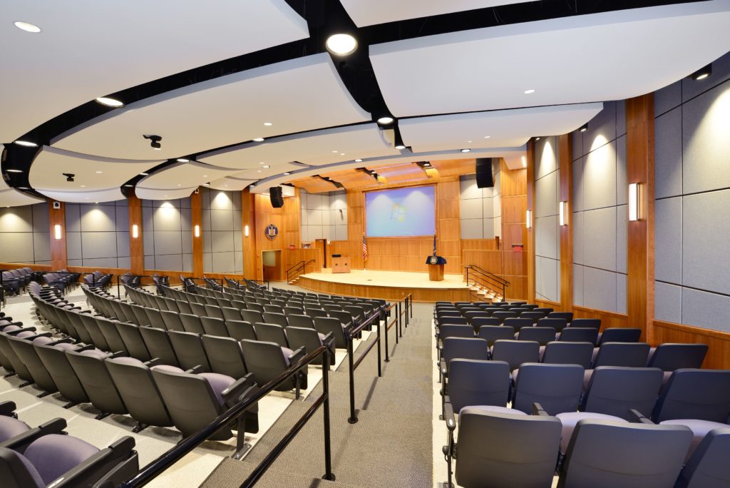 Akouo Acoustics Slat style in auditorium