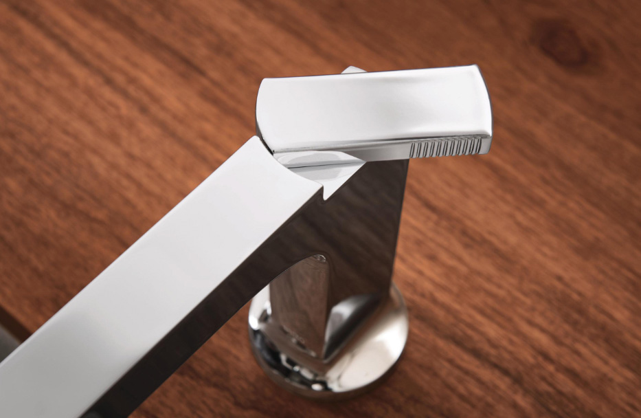 Brizo's Kintsu chrome finish handle