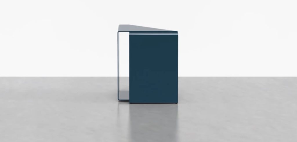 Uhuru Fold Collection table in blue