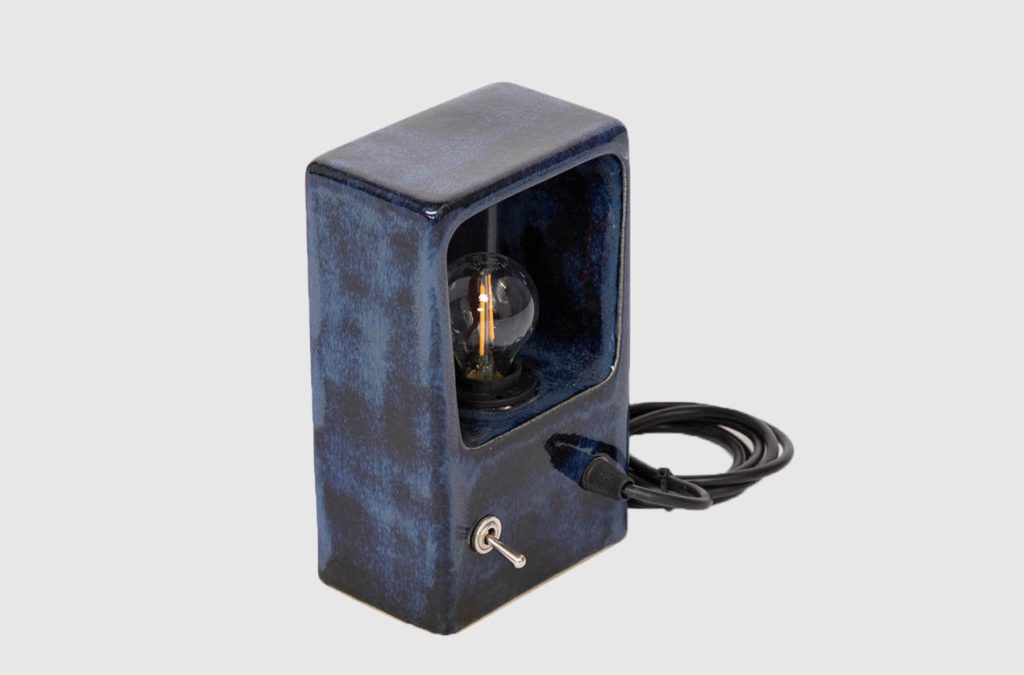 One Mold Desk Lamp midnight