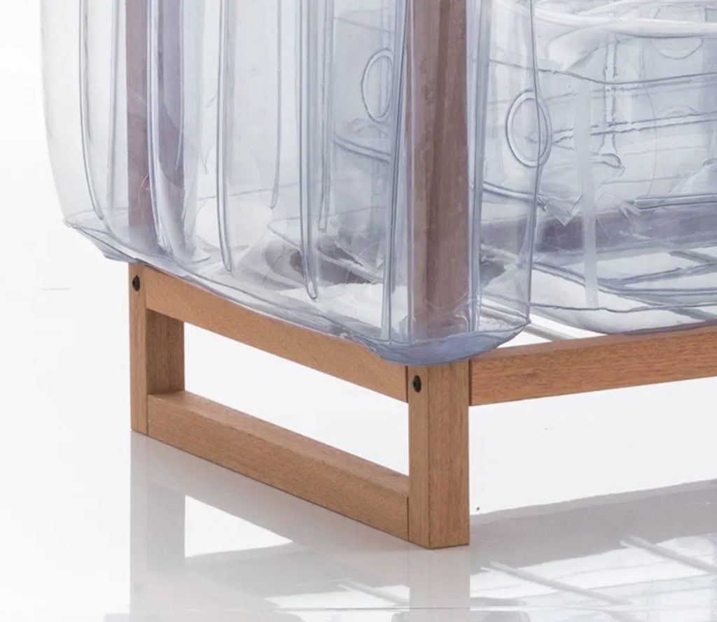 YOMI EKO daring seating transparent detail