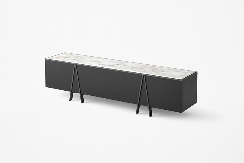 easel sideboard rear view at angle lone