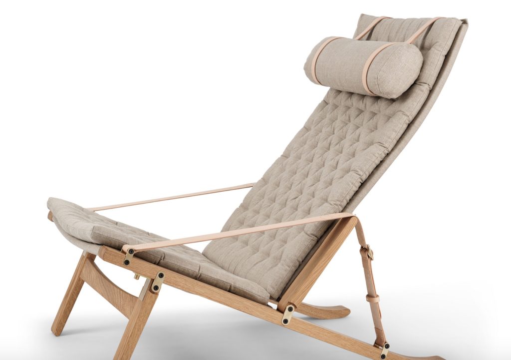 Plico Chair side view