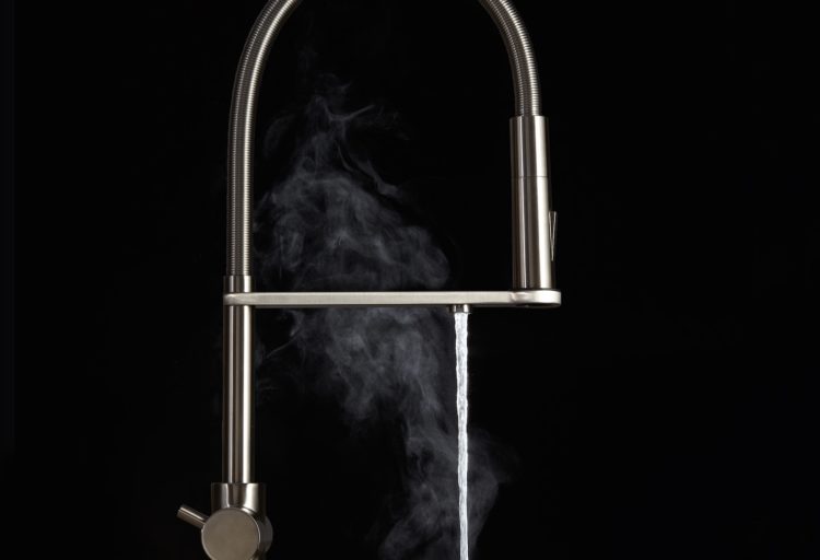 Tuttono Faucet dispensing boiling water