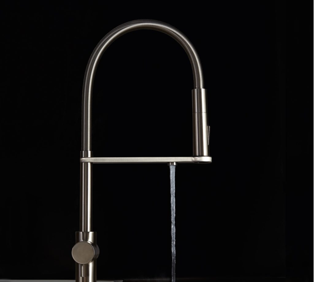Tuttono faucet still
