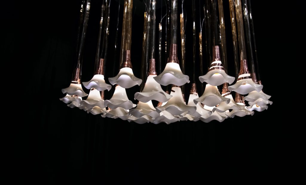 Lumina Naturae Thypa transparent rods with white floral like shade