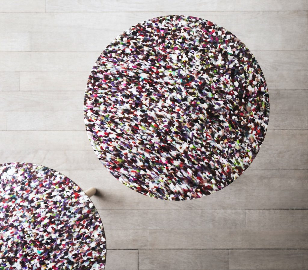 Tinnef Table overhead view