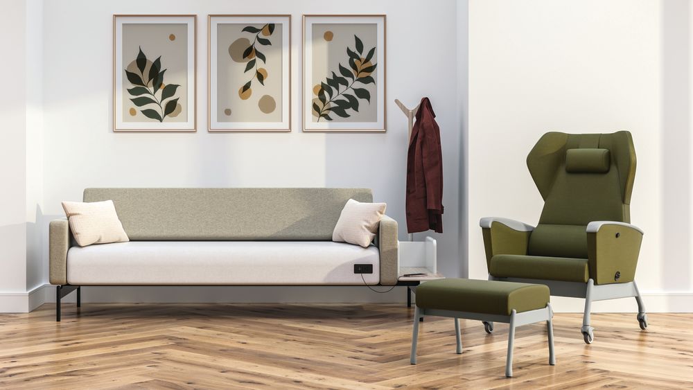Embra Ezzeri patient reciner and sleeper sofa in patient room 
