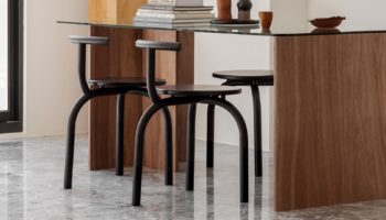 Happy Tripod: Ogle by Esaila