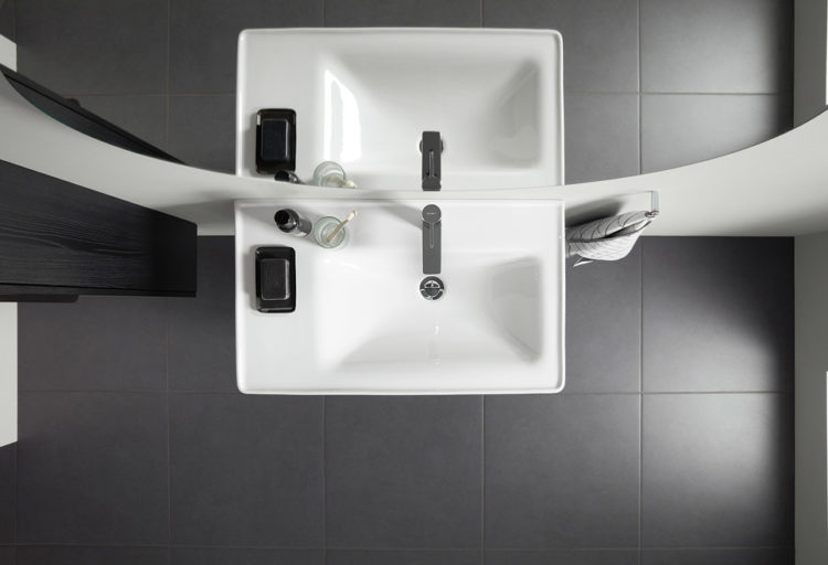 D-Neo Minimal overhead view of bowl