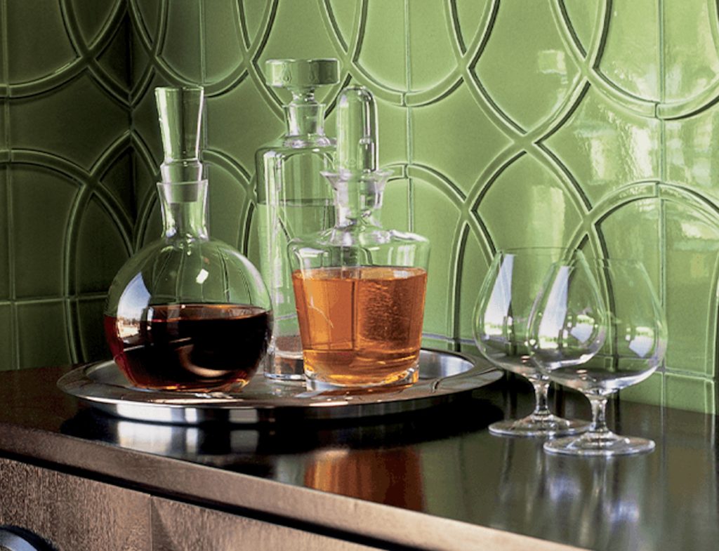 Studio Moderne Art Deco circles in clover