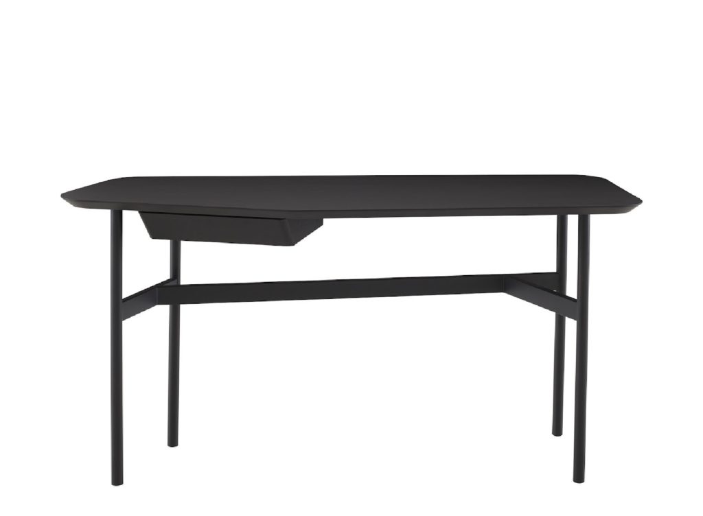 Briord desk front view