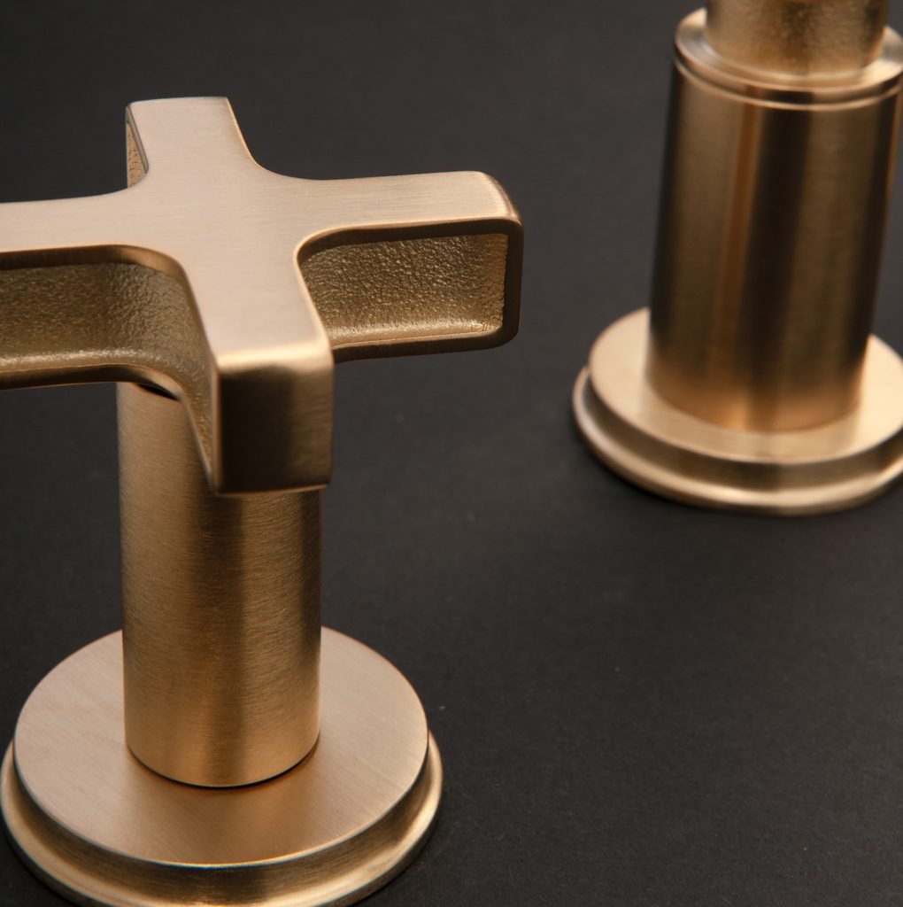Newport Brass Griffey handle detail