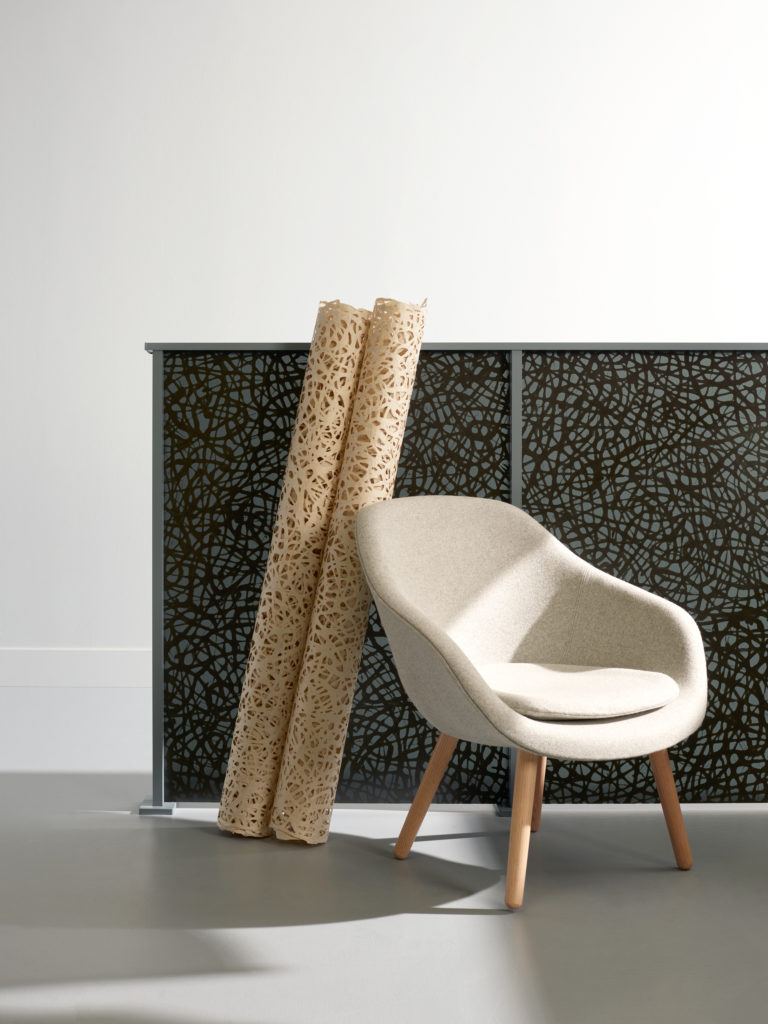 Tulsi Obisidan panel with extra sheets and chair