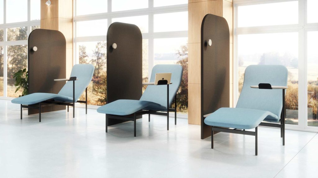 Avalon Lounge in light blue three lounges